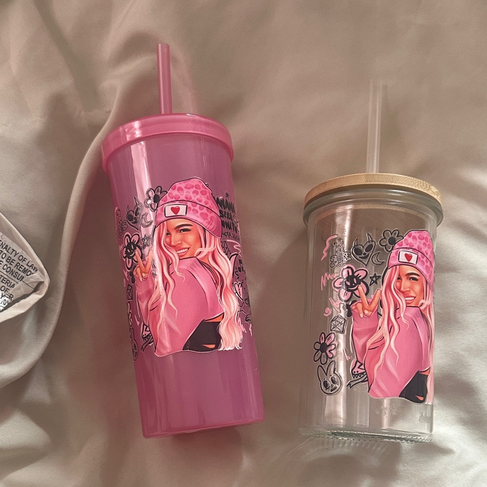 Karol G Pink Cup Set